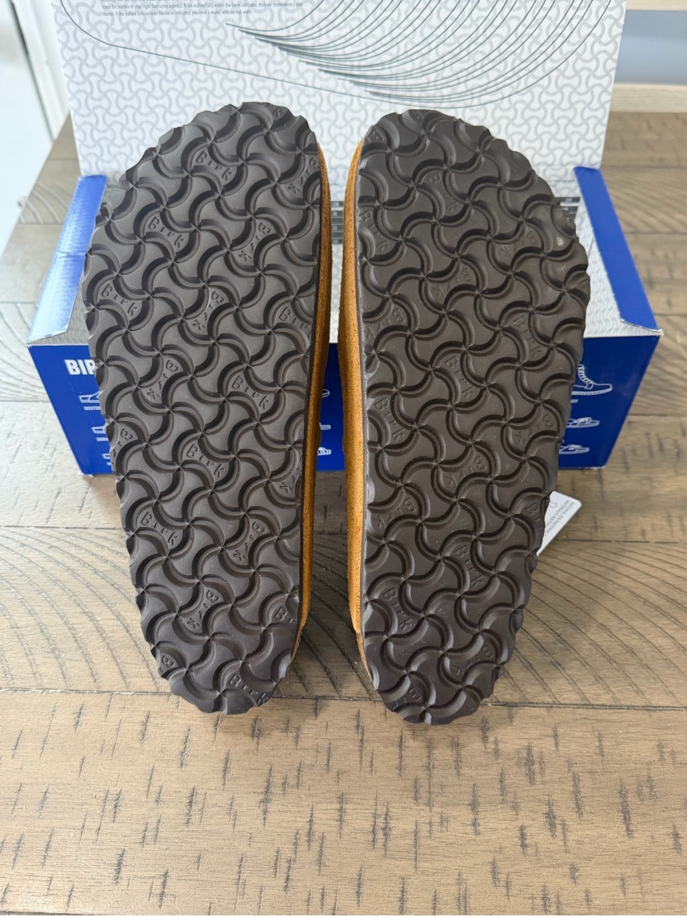 BNWT! Birkenstock Boston in Mink size 9 - Picture 3 of 5
